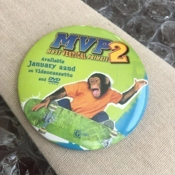Vintage MVP 2 Button Brooch - Picture 1 of 3